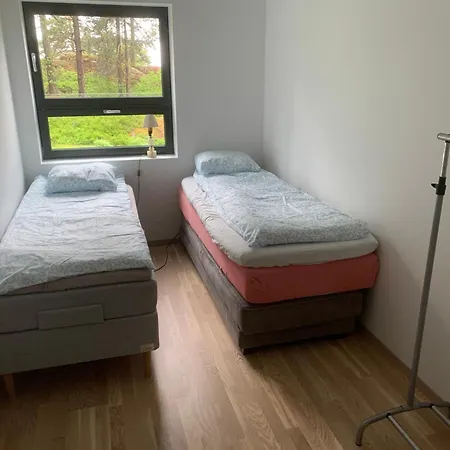 Private Bedroom ホームステイ *