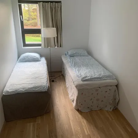 Δωμάτια σε οικογενειακή κατοικία Private Bedroom *